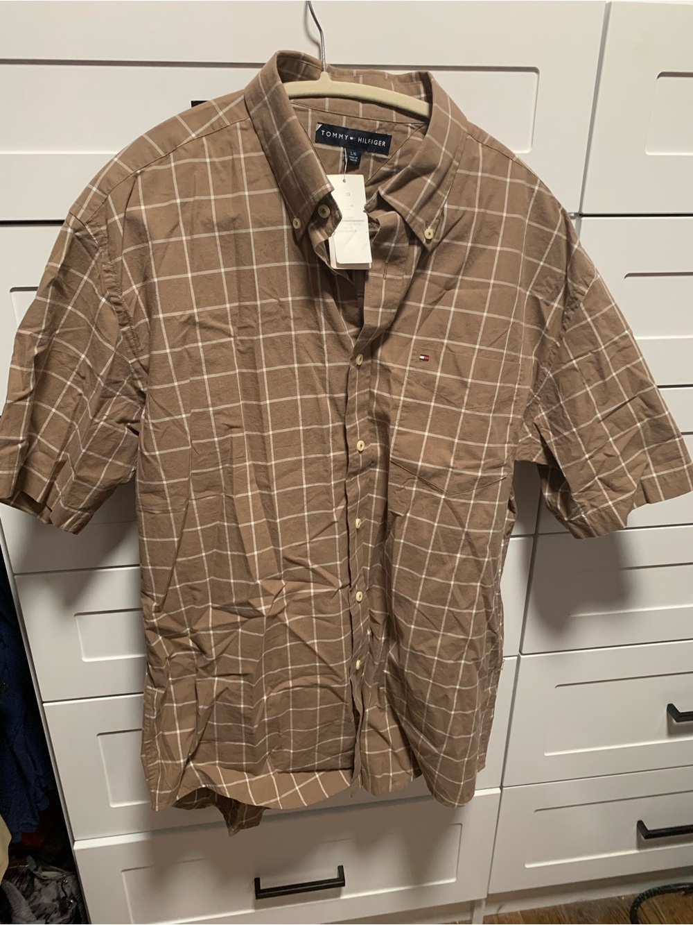 Tommy Hilfiger Men’s Tan Brown Windowpane Button-Down Shirt - Picture 2 of 7